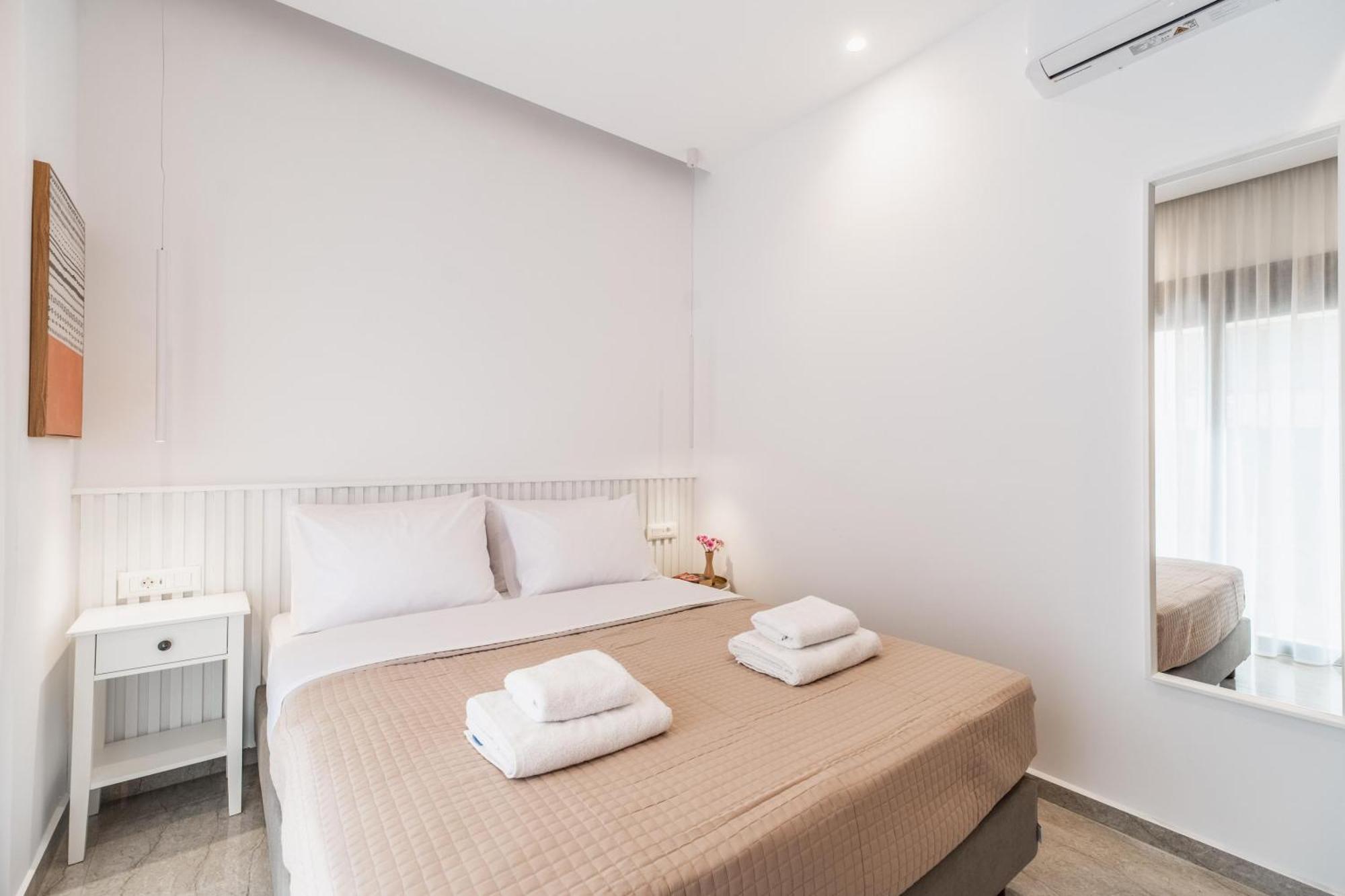 Margiani Studio & Apartment Chrissi Akti Chania Exterior foto